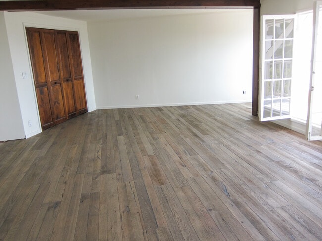 Building Photo - 1512 Marlay Dr