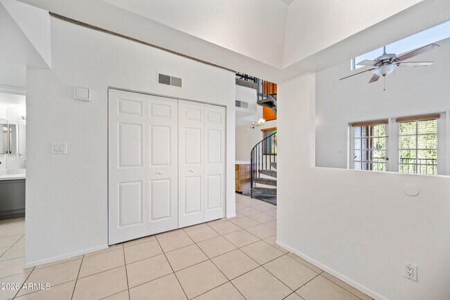 Foto del edificio - 18811 N 19th Ave