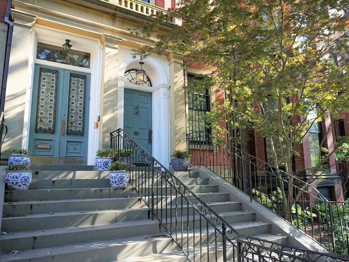Primary Photo - 80 Marlborough St
