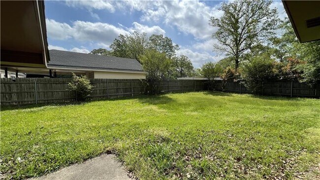 Building Photo - 509 Connie Lynne Dr