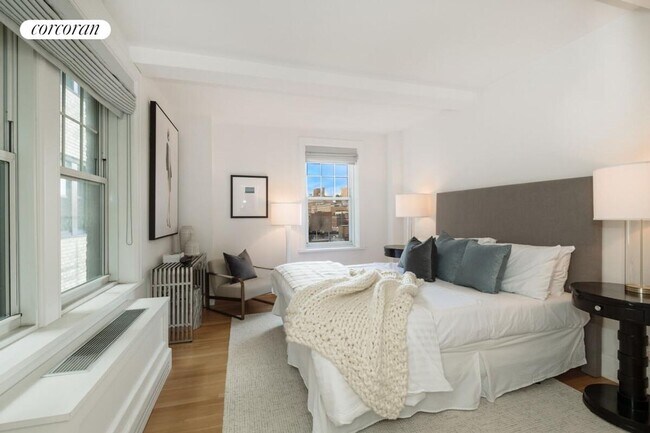 Foto del edificio - 27 W 72nd St