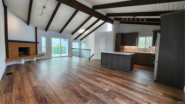 Foto del edificio - 161 Monterey Blvd