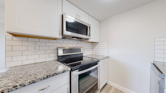 Photo - Adorable 1 bedroom condo with mountain views