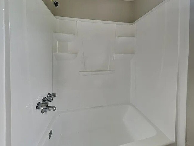 Building Photo - 3327 Sycamore Springs Dr