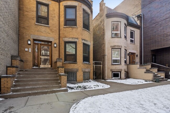 Foto del edificio - 5739 N Winthrop Ave