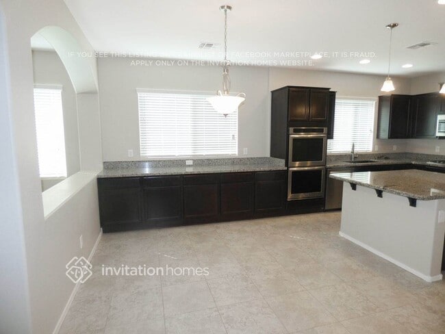 Building Photo - 649 E Canyon Rock Rd