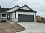 Primary Photo - 1124 N Broadview Ln