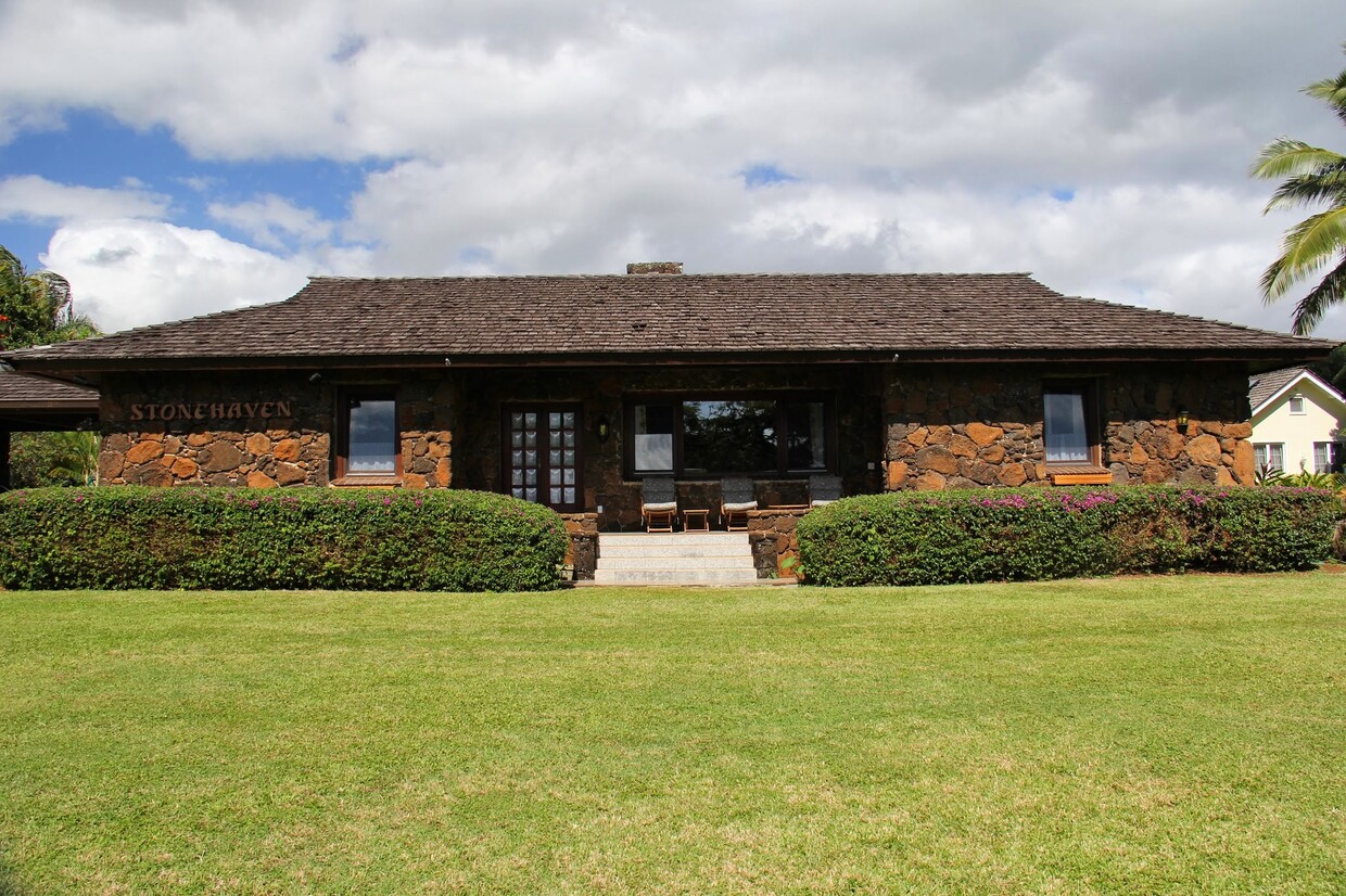 "Stonehaven" House Front View - 5465 Wailaau Rd