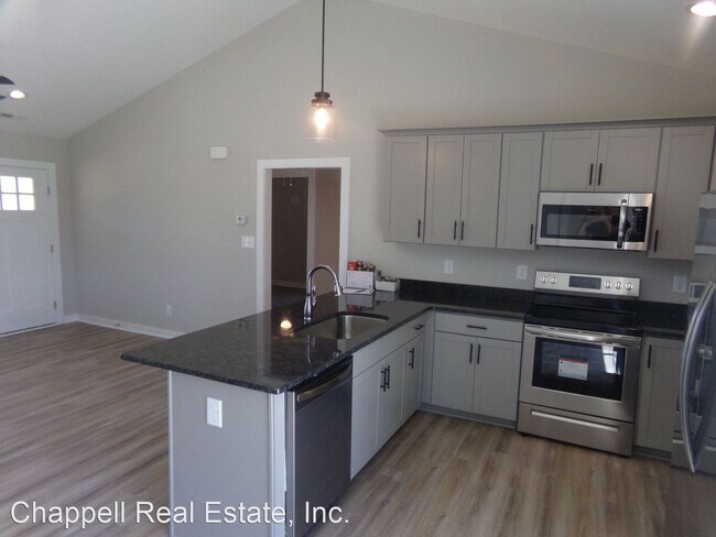 Building Photo - 3 br, 2 bath House - 3830 Yorkshire Place