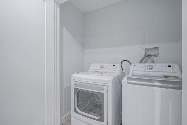 Photo - 1127 S 20th St Apartment