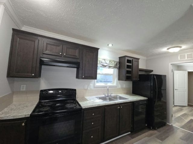 Building Photo - 114 NW 50th Ct