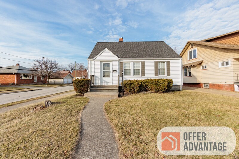 Primary Photo - 19301 Ormiston Ave