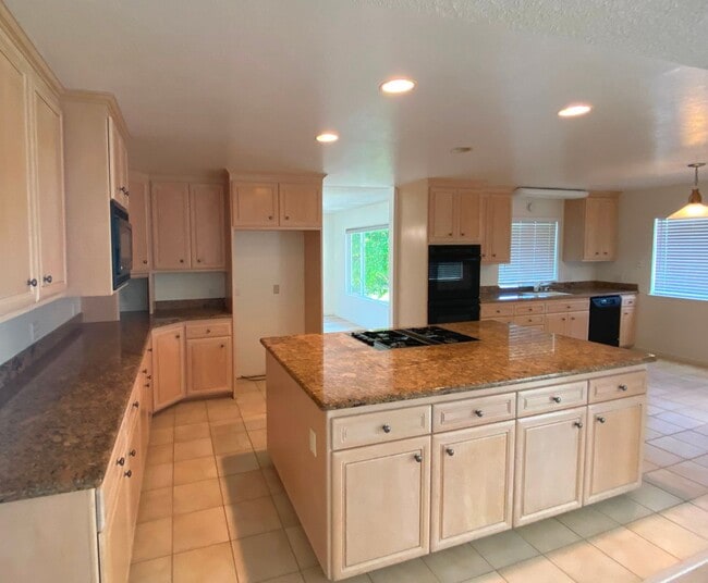 Building Photo - Coming Soon - Green Valley Home in Lovely Park-like Setting