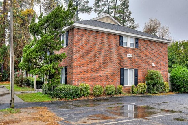 Foto del edificio - 4019 Wheeler Woods Rd