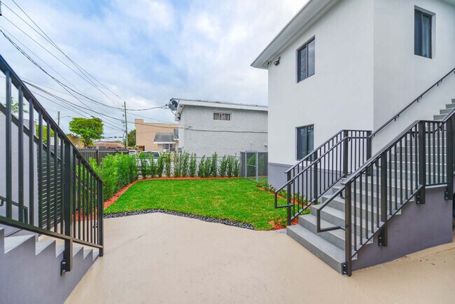 Foto del edificio - 700 SW 11th Ave
