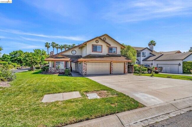 Foto del edificio - 5650 Edgeview Dr