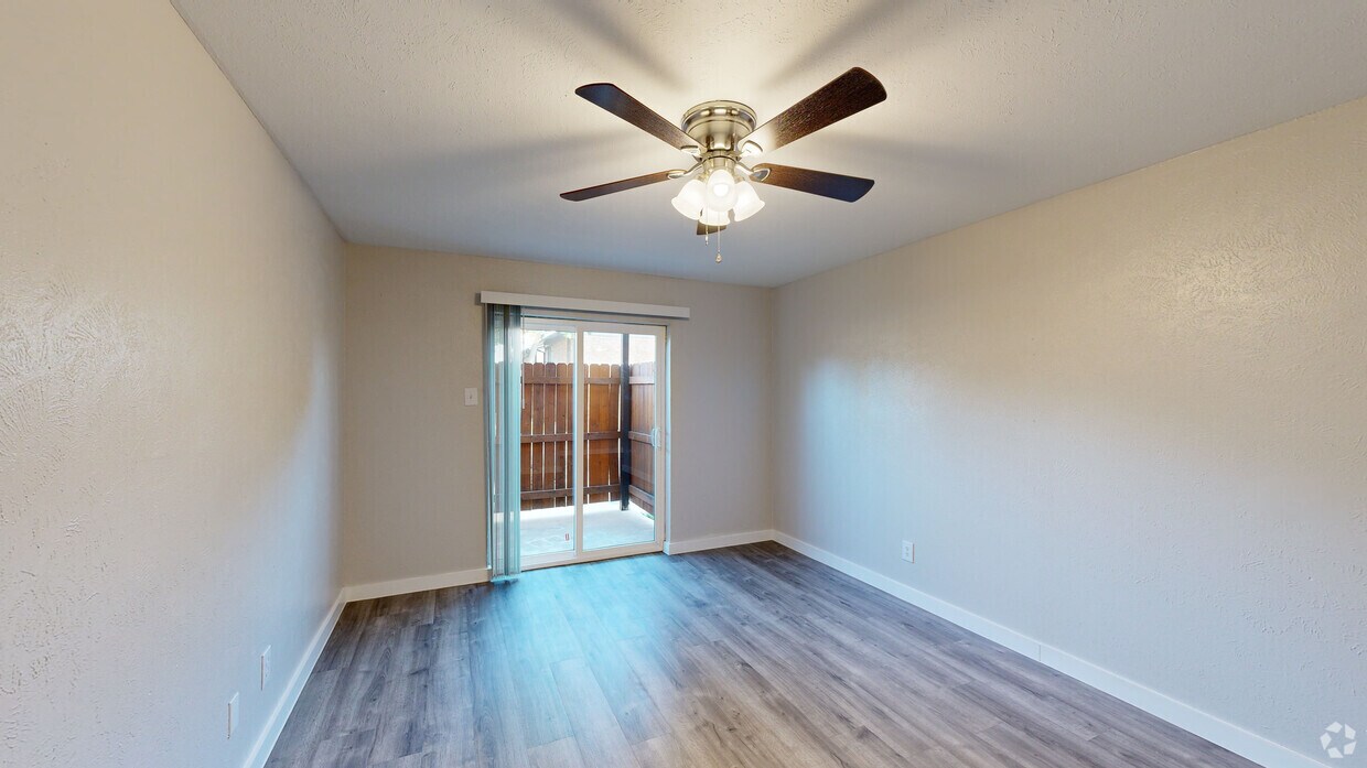 Photo - Gazebo Apartments (Denton, Tx)