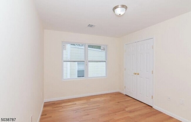 Building Photo - 112 N 13th St