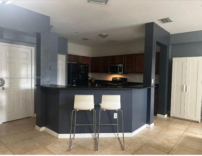 Foto del edificio - 8899 NW 107th Ct