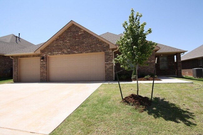 Building Photo - Stunning New Home W/ Storm Shelter