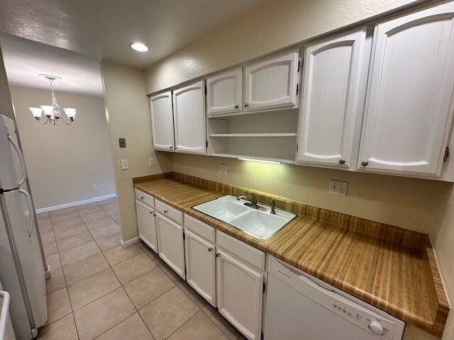 kitchen / dining - 1017 W 112th Ave