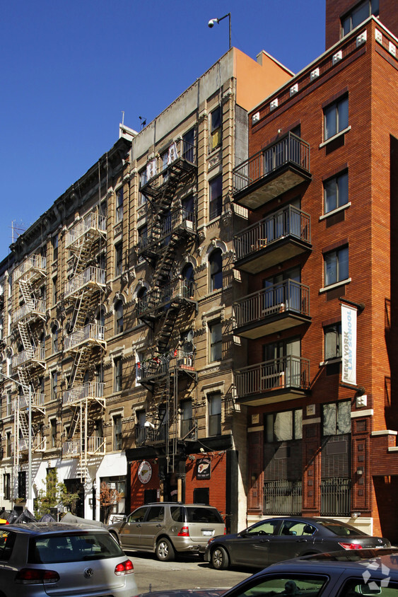 77 E 3rd St, New York, NY 10003 - Apartments in New York, NY ...