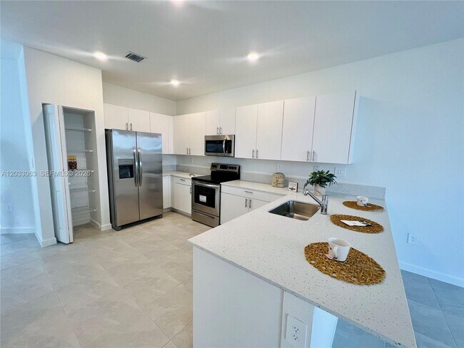 Foto del edificio - 11925 SW 247th Ter