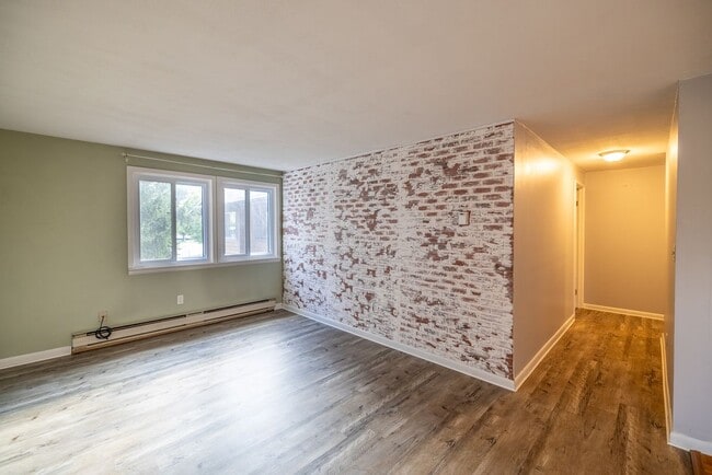 Foto del edificio - 489 Idlewood Blvd