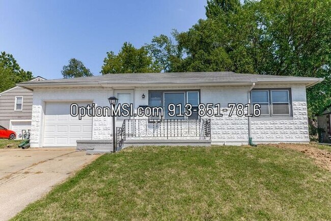 Building Photo - Cozy and updated 2 bedroom