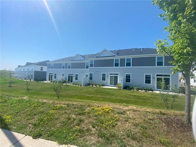 Foto del edificio - 9448 4th St N