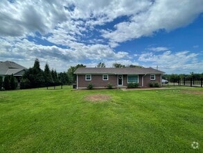 Building Photo - 172 Chester Stevens Rd