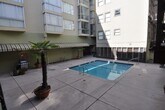 área de piscina - 1666 Gough St