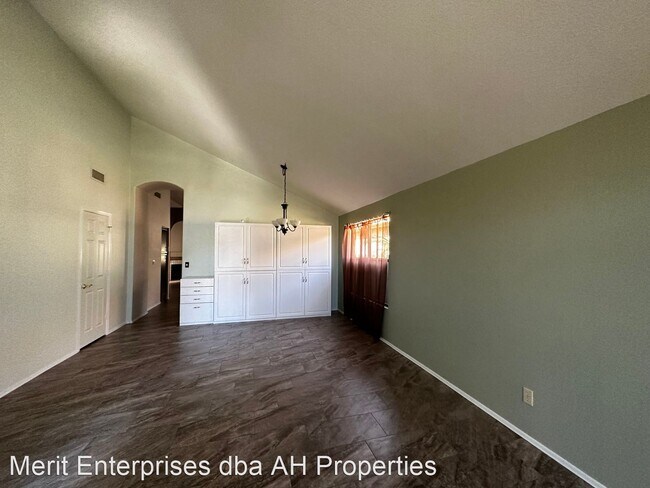 Building Photo - 3 br, 2 bath House - 16804 N 59TH PL
