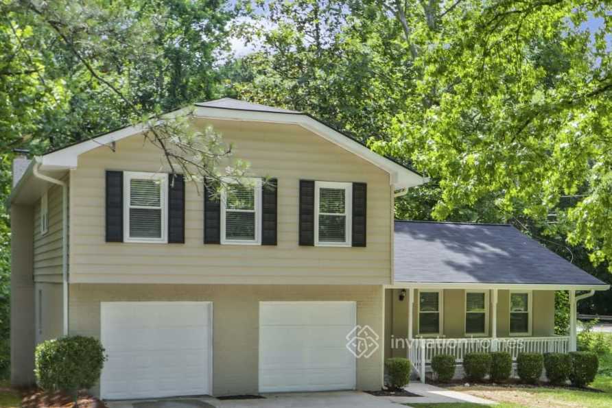 Primary Photo - 285 Shelton Woods Ct