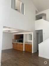 Building Photo - 817 E Orangeburg Ave