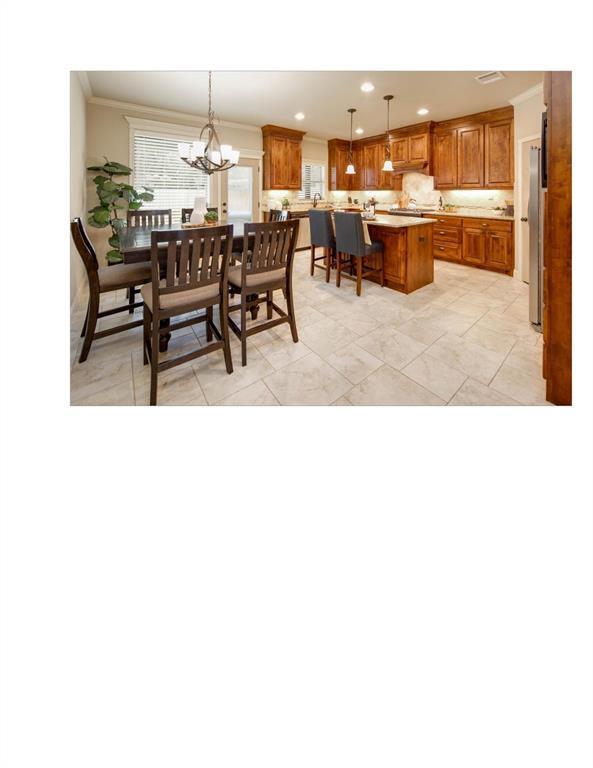 Foto del edificio - 4025 Crestmont Dr