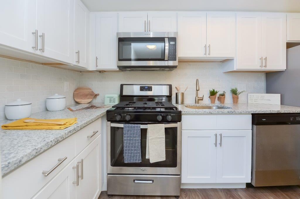 strafford station apartment homes wayne pa apartments com