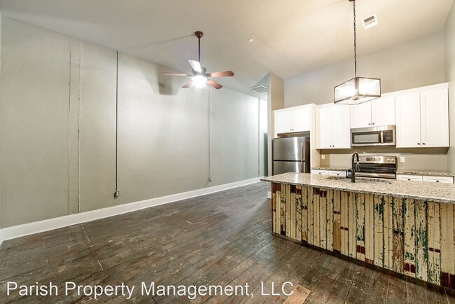 Foto del edificio - 1 br, 1 bath House - 621 W. 1st St. A