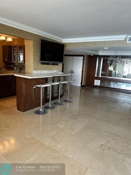 Building Photo - 3 Grove Isle Dr