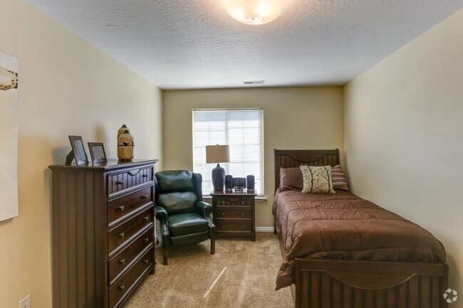 Building Photo - Sterling Pointe Apartments
