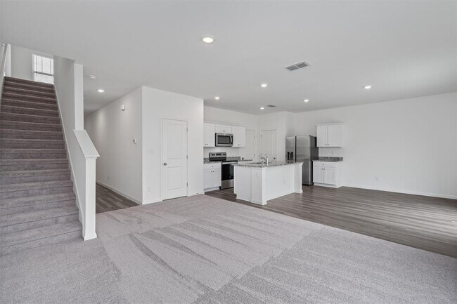 Building Photo - 109 Blackbear Dr