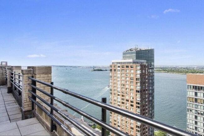 Foto del edificio - Penthouse with Private Patio--The New Down...