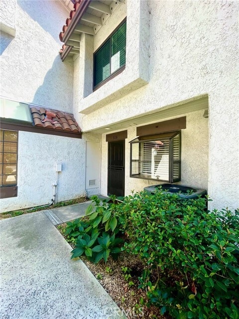 Building Photo - 308 Maui Dr