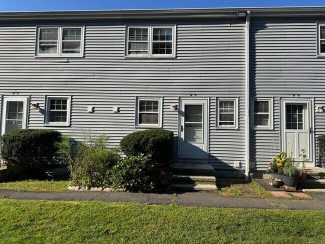 Foto del edificio - 617 Millville Ave