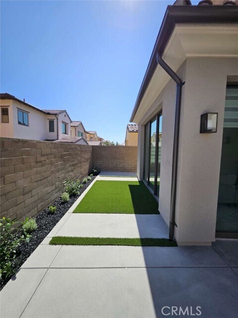 Building Photo - 222 Fiore