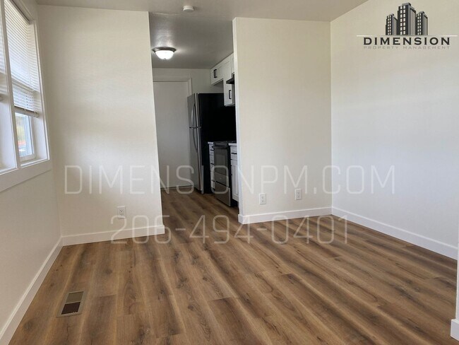 Building Photo - Remodeled Rambler with Basement in Auburn ...