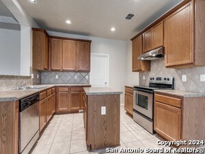 Building Photo - 9303 Rainbow Creek