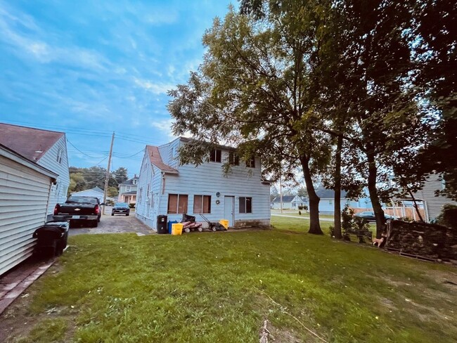 Building Photo - 65 N Harrison St