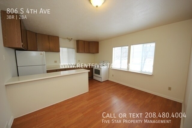 Foto del edificio - 806 S 4th Ave