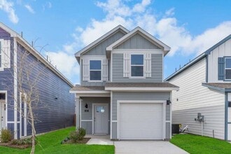Building Photo - 313 Tall Cedar Wy